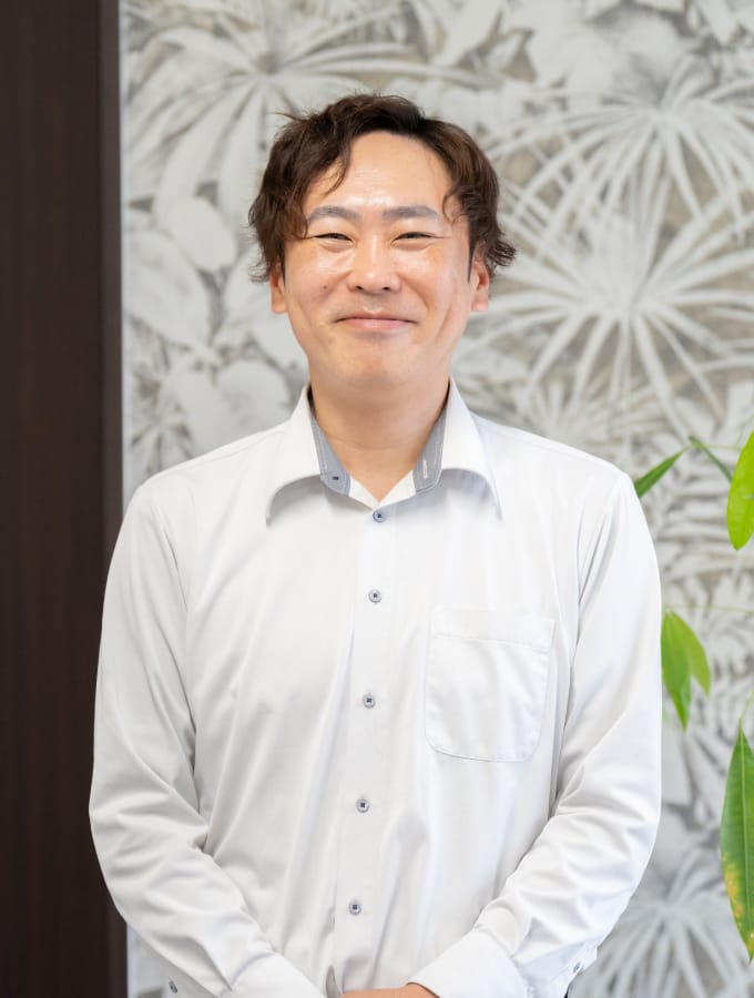 前里 朝康さん